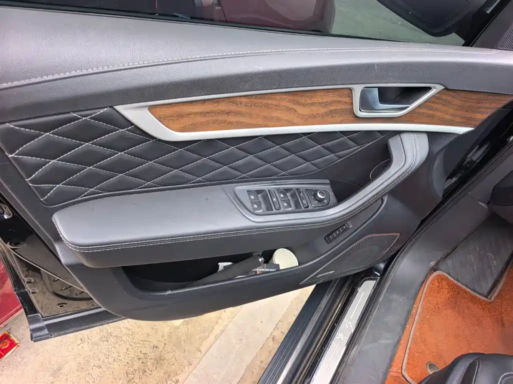 Hongqi HS7 3.0 T Auto 4 WD Connected Flagship Enjoyment