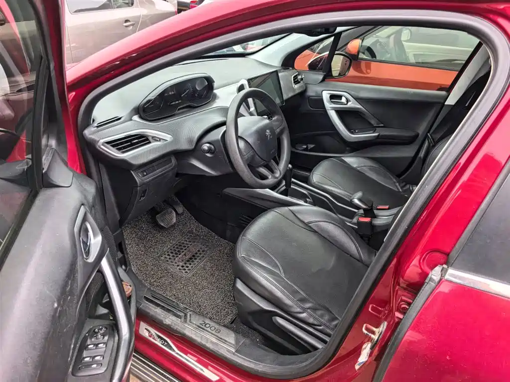 Peugeot 2008 2014 1.6 L Auto Trendy