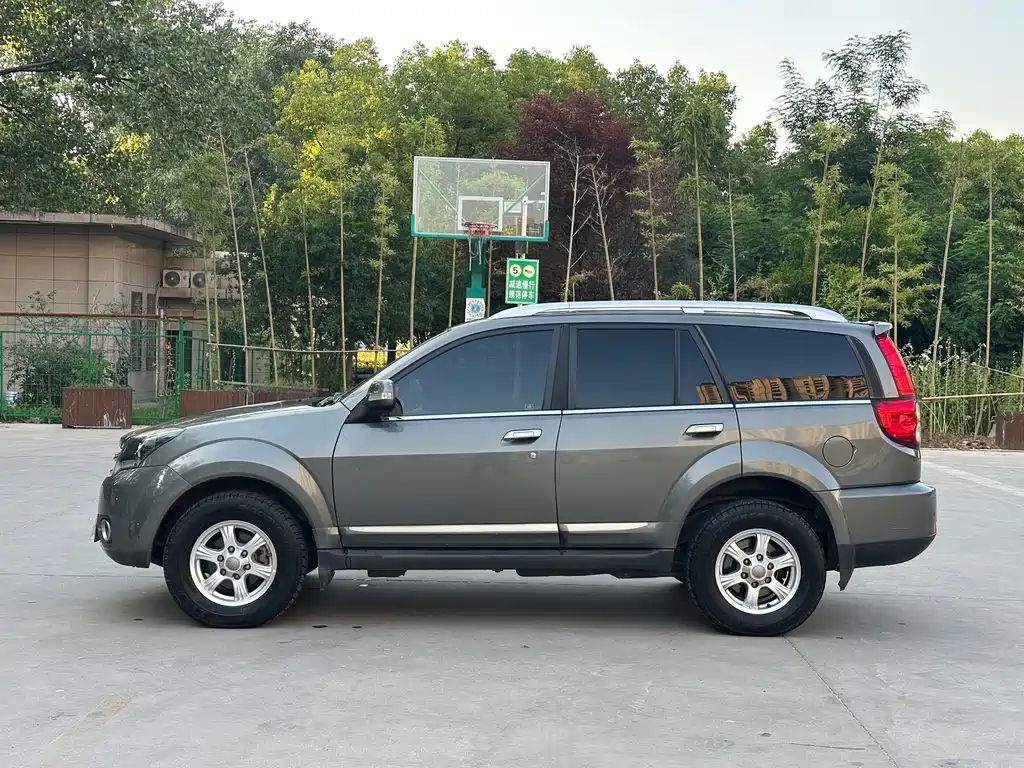 Haval H5 Classic 2.0 T Manual 4 WD Distinguished
