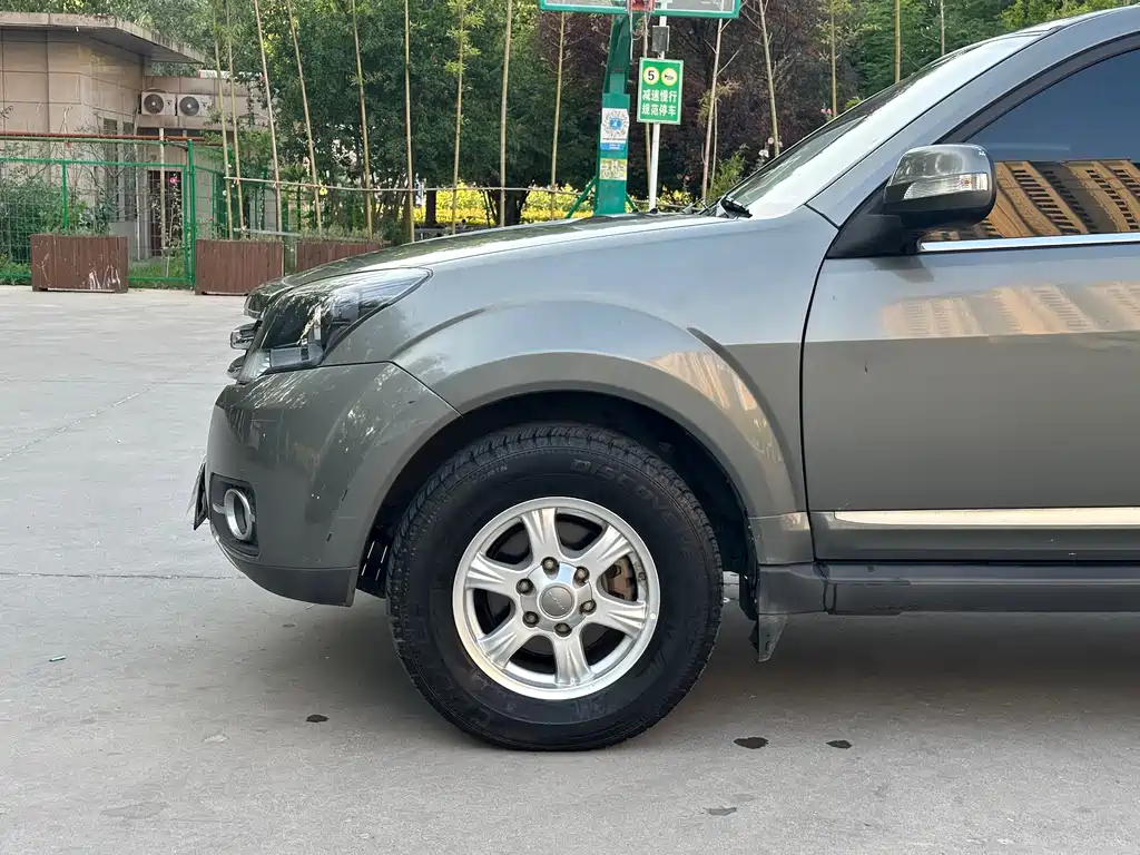 Haval H5 Classic 2.0 T Manual 4 WD Distinguished