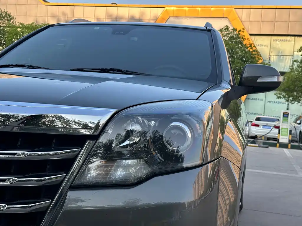 Haval H5 Classic 2.0 T Manual 4 WD Distinguished