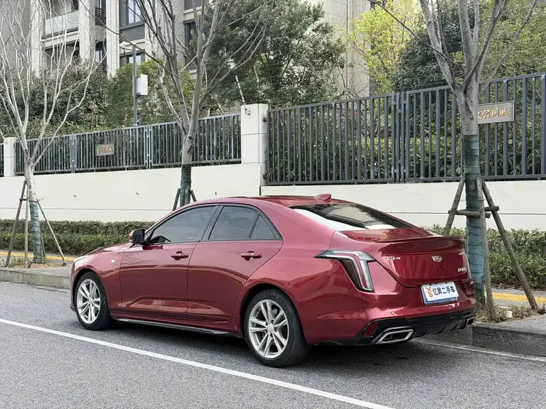Cadillac CT4 28 T Style