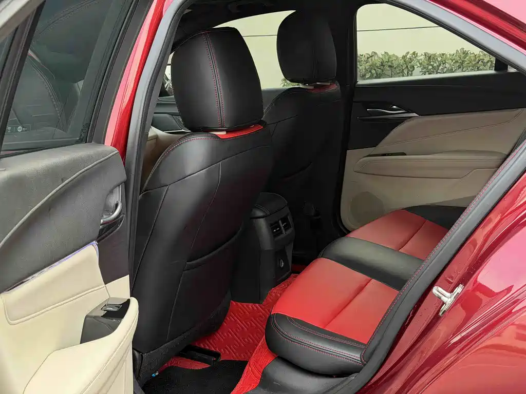 Cadillac CT4 28 T Style