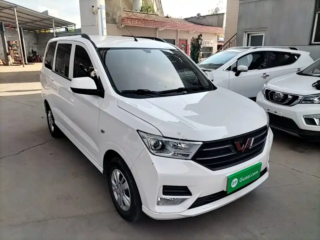 Wuling Hongguang Facelift 1.5 L S Standard Electric Assist LAR