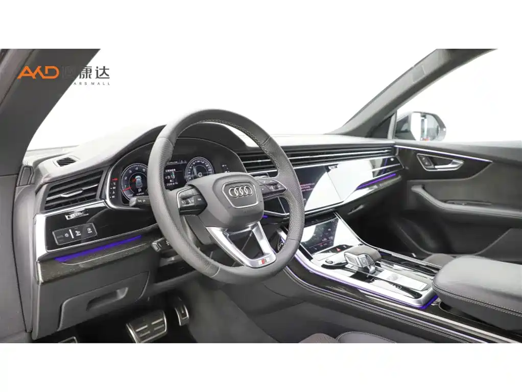 Audi Q8 奥迪Q82021款 55 TFSI 臻选动感型