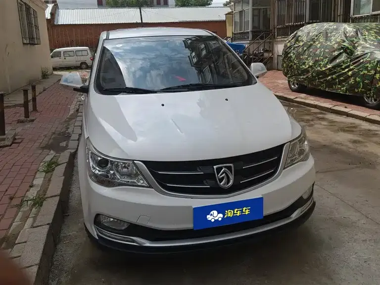 Baojun 730 1.5 L Manual Value 7-seat CN-VI