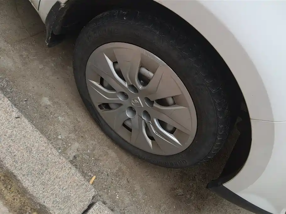 Baojun 730 1.5 L Manual Value 7-seat CN-VI