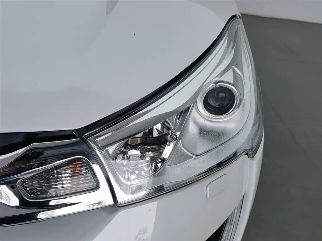 Citroën C4 Aircross (Import) 雪铁龙C4 Aircross进口 2013款 2.0 L 两驱豪华版