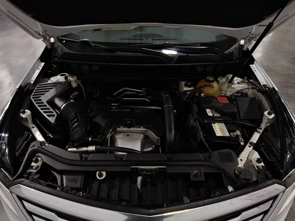 Cadillac XT5 28 T 4 WD Tech