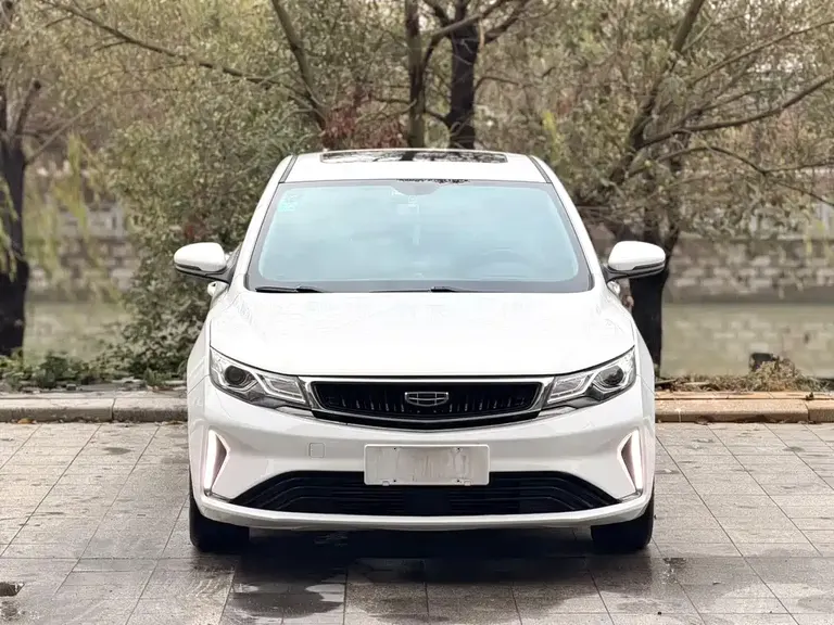 Geely Emgrand GL 1.4 T CVT Luxury