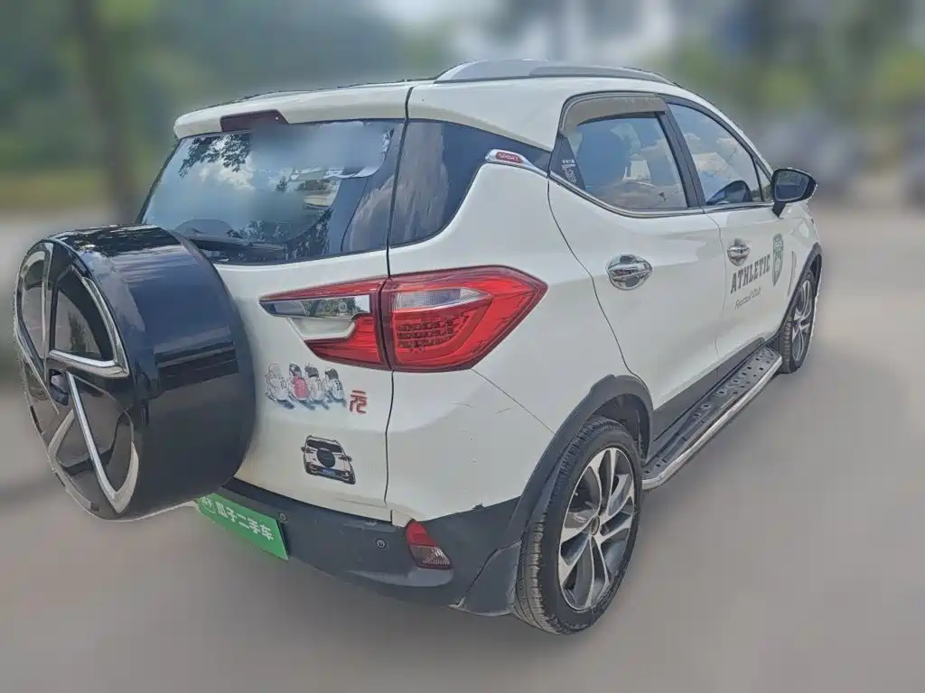 Yuan 1.5 L Manual Distinguished
