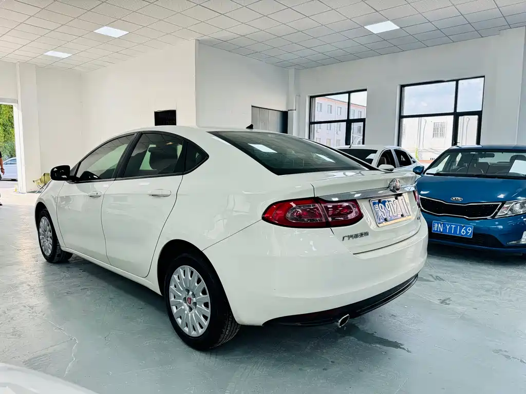 Viaggio 1.4 T Auto Joy