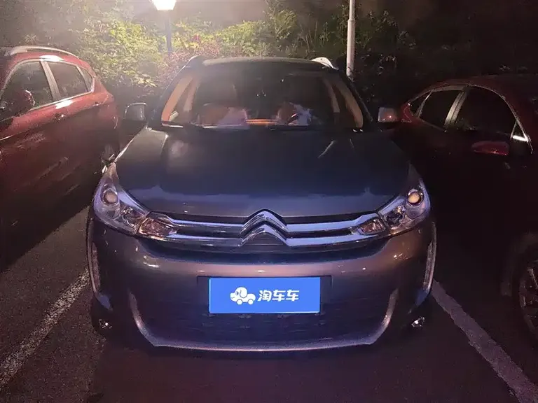 Citroën C4 Aircross (Import) 雪铁龙C4 Aircross(进口) 2012款 2.0 L 四驱豪华版