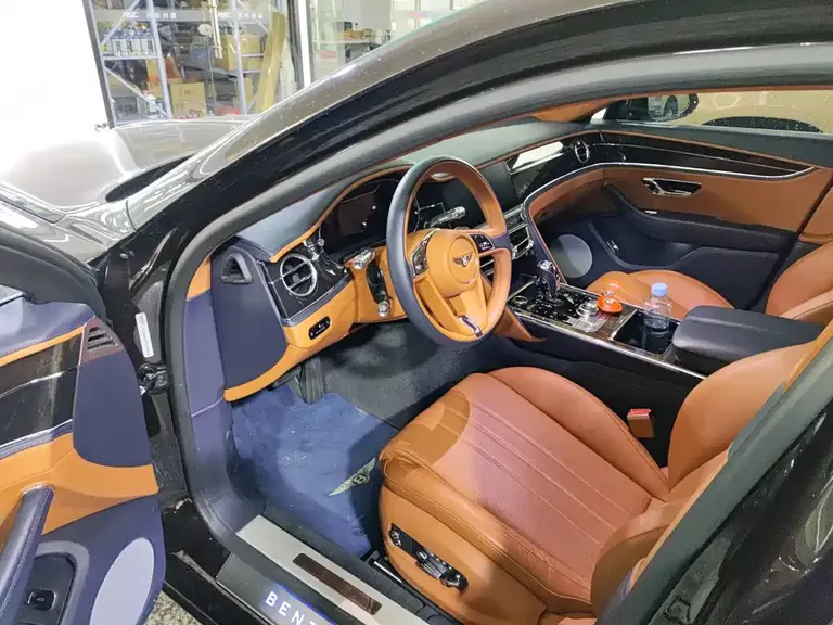 Bentley Flying Spur 6.0 T W12 Standard