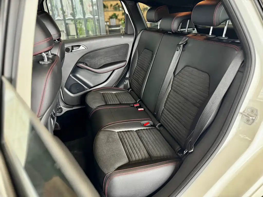 Mercedes-Benz B-Class 奔驰B级 2015款 B 260 运动型