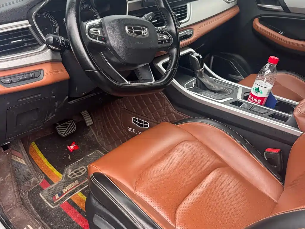 Vision X6 1.4 T CVT Distinguished