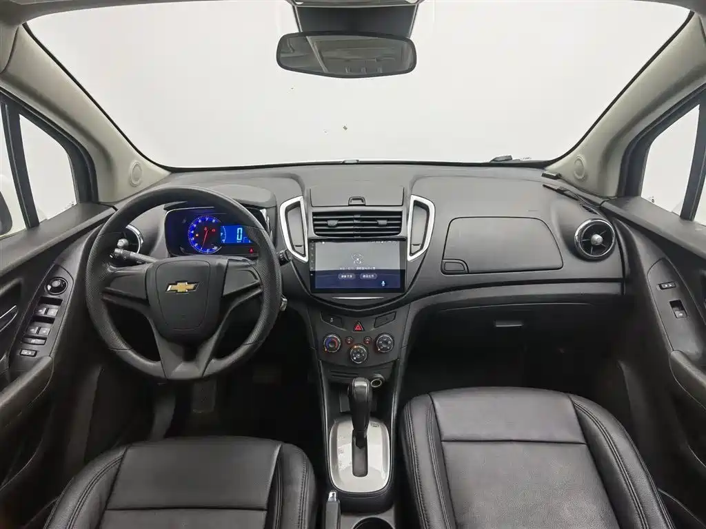 Tracker 1.4 T Auto 2 WD Comfort Sunroof