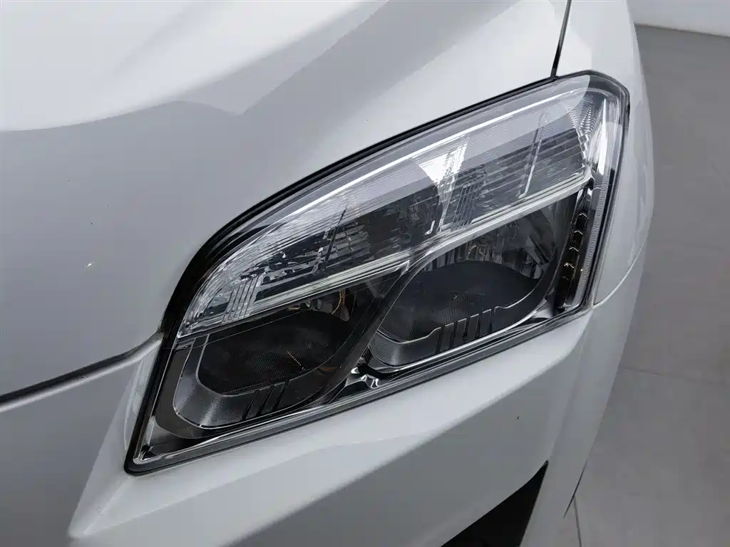 Tracker 1.4 T Auto 2 WD Comfort Sunroof