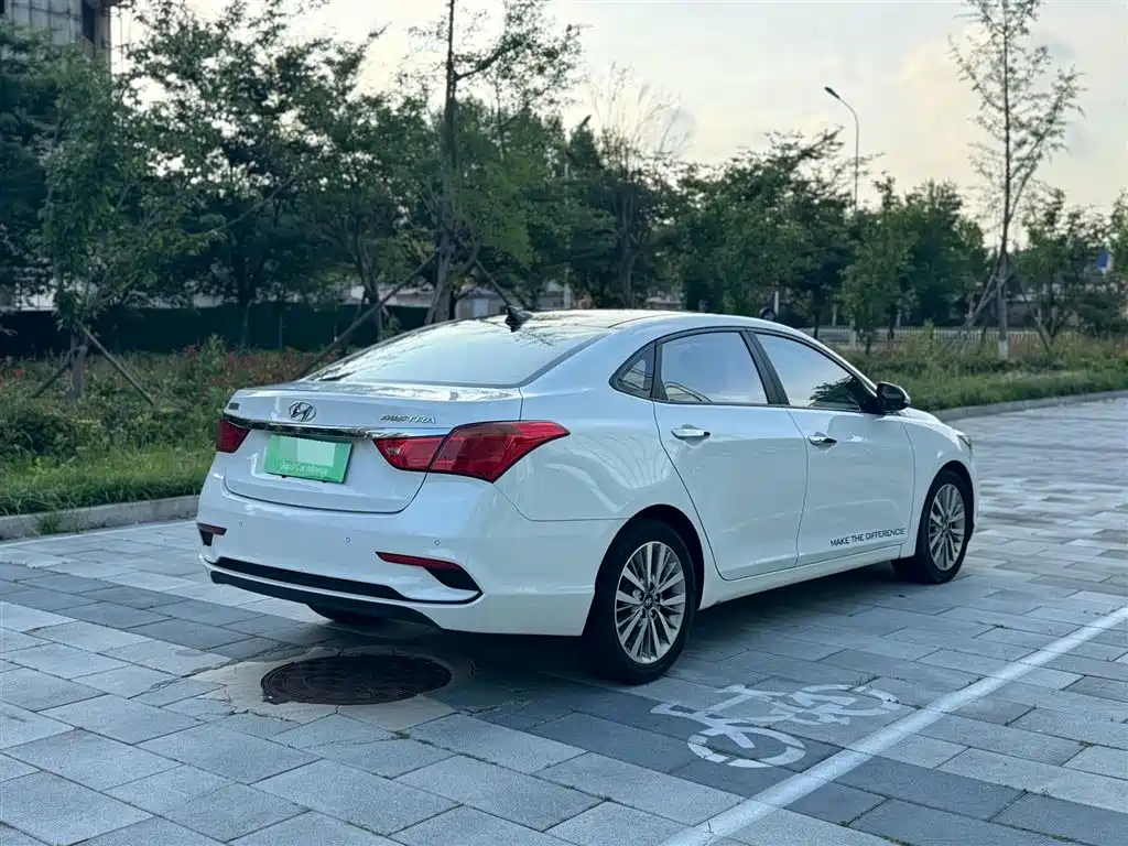 Mistra 1.8 L Auto Intelligent GLS CN-V