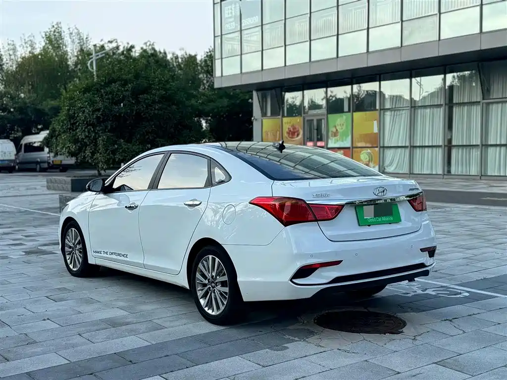 Mistra 1.8 L Auto Intelligent GLS CN-V