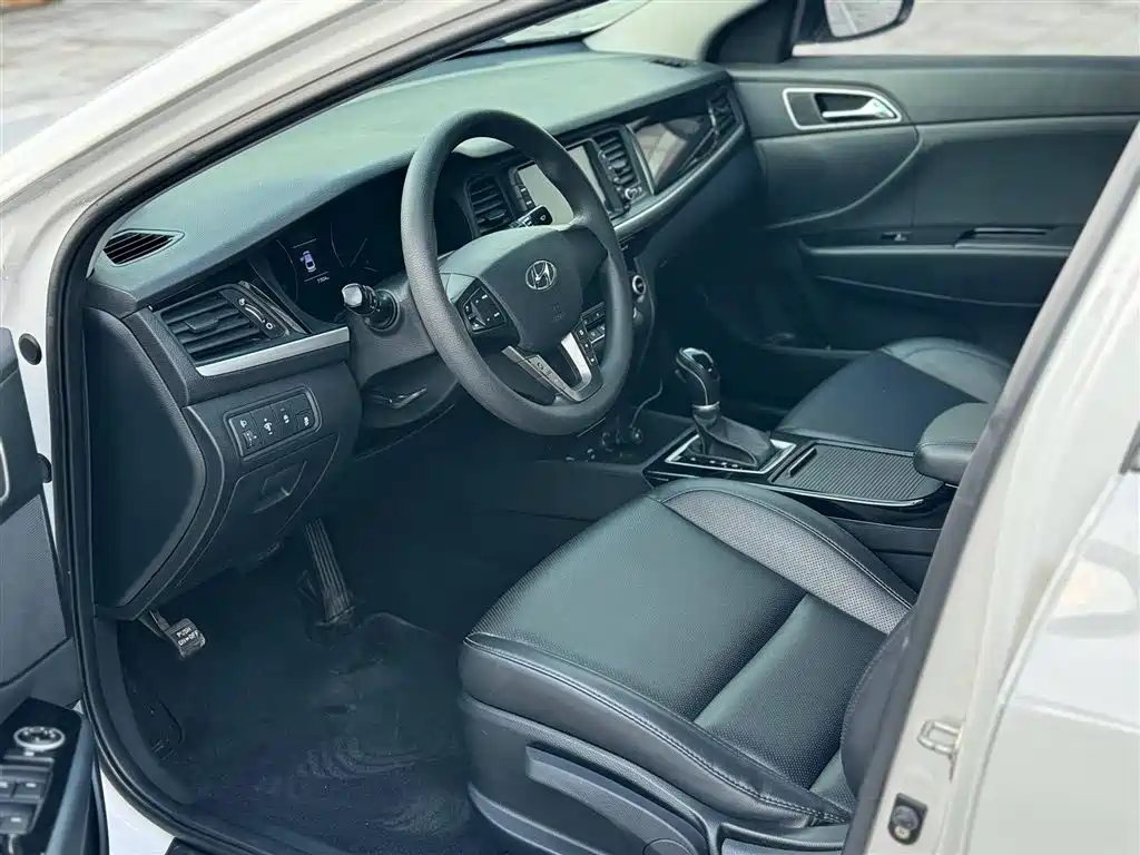 Mistra 1.8 L Auto Intelligent GLS CN-V