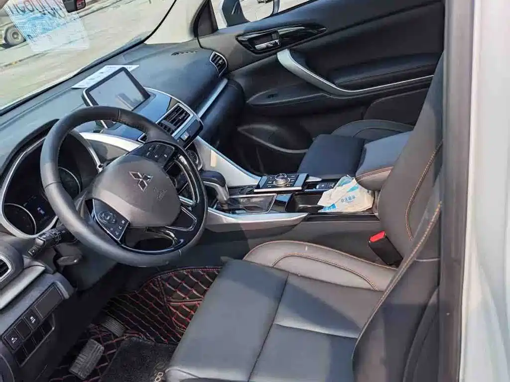 Eclipse Cross 1.5 T CVT 2 WD