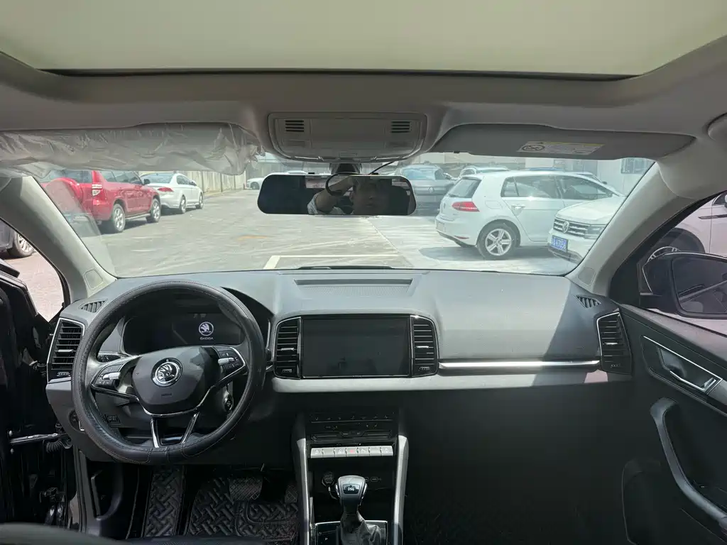Karoq TSI280 Premium