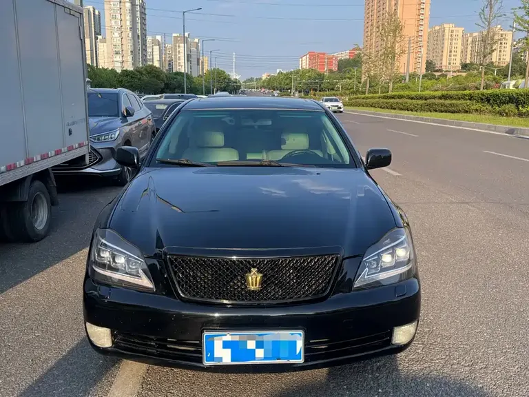 Toyota Crown 3.0 L Royal Saloon G