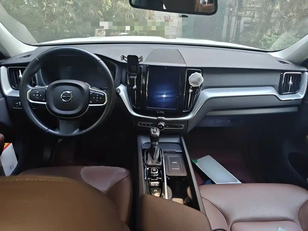 Volvo XC60 T5 4 WD Smart Ease CN-V