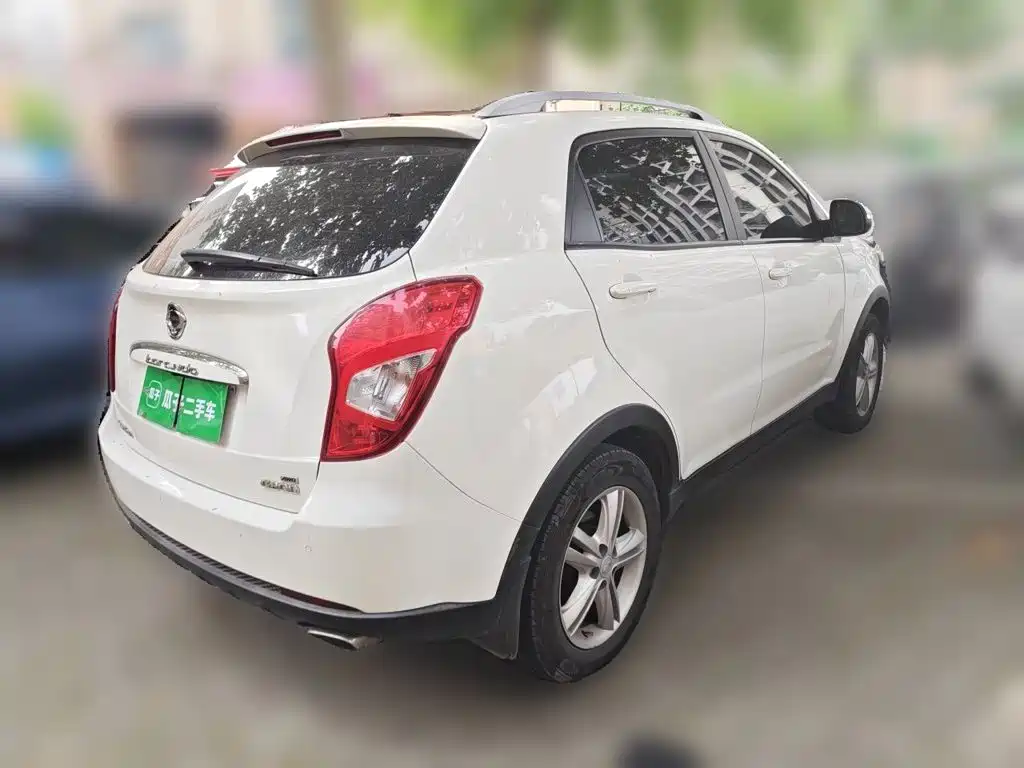 Korando 柯兰多 2014款 2.0 L 汽油四驱自动豪华导航版