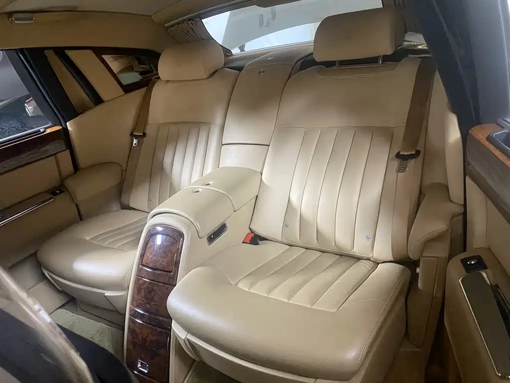 Phantom 6.7 L Extended EWB