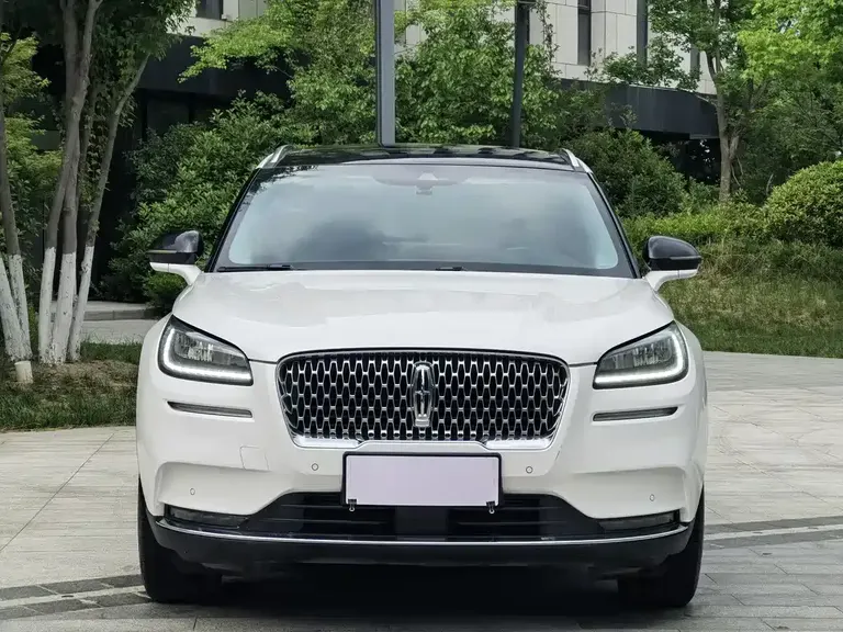 Lincoln Corsair 2.0 T 2 WD Graceful
