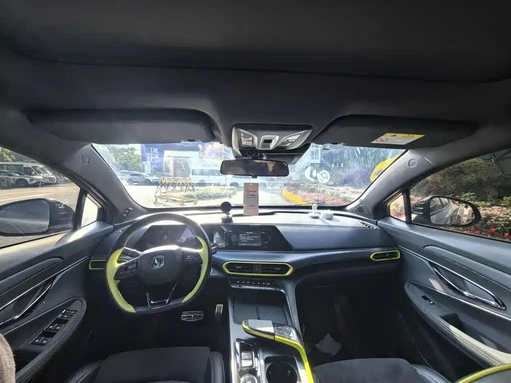 Changan UNI-T 1.5 T Sport Distinguished