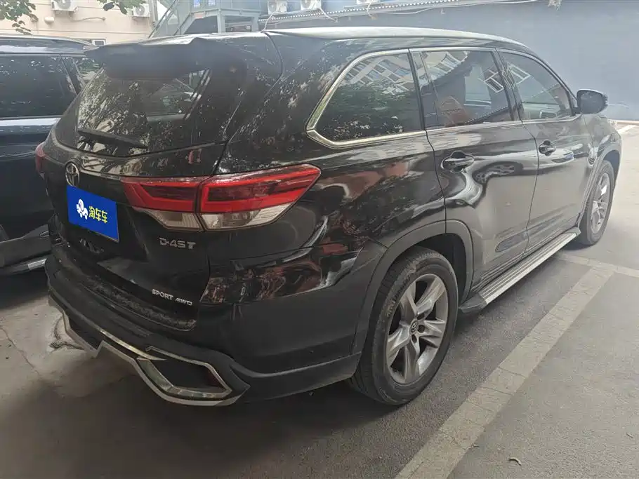 Highlander 2.0 T 4 WD Distinguished 7-seat CN-VI
