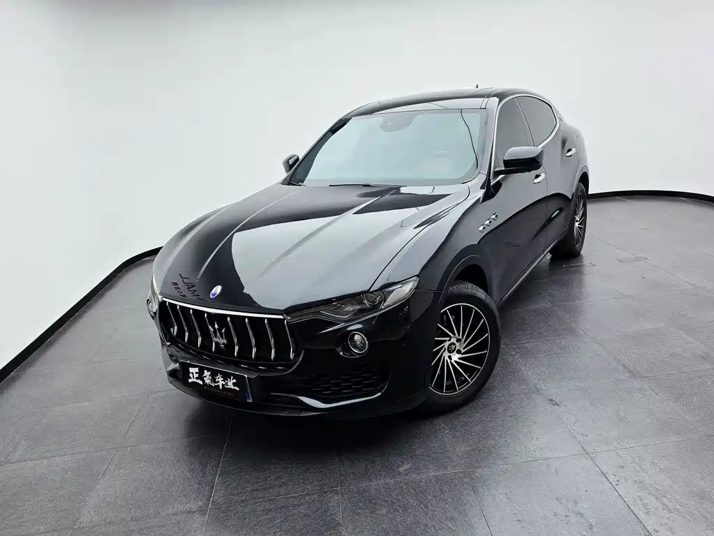 Levante 3.0 T Standard