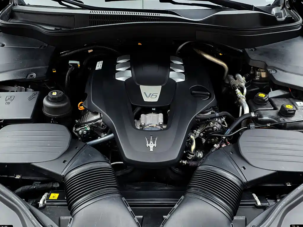 Levante 3.0 T Standard