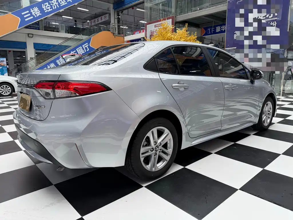 Levin Facelift TNGA 1.5 L CVT Progressive