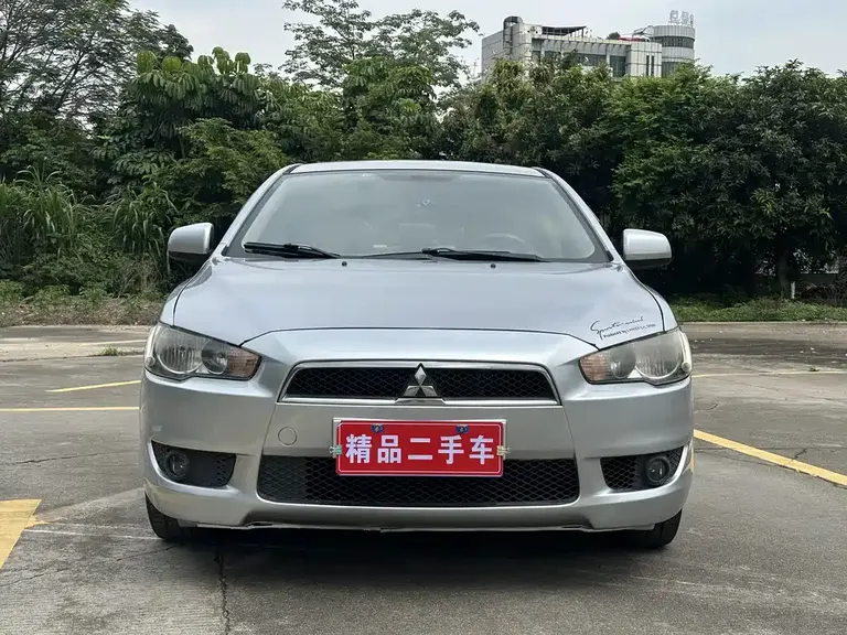 Mitsubishi Lancer EX 翼神 2010款 时尚版 1.8 L CVT豪华型