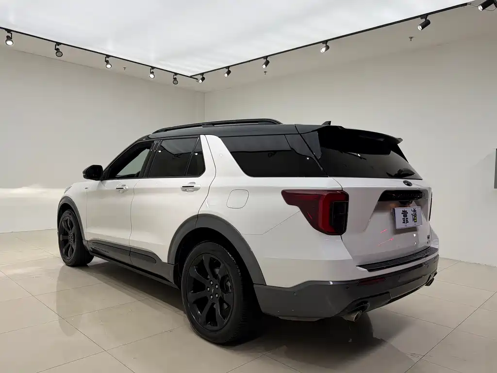 Explorer EcoBoost 285 4 WD Sport ST-LINE 6-seat