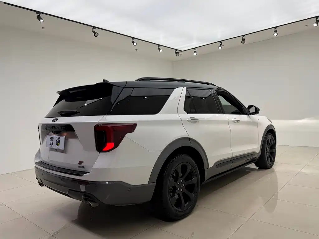 Explorer EcoBoost 285 4 WD Sport ST-LINE 6-seat