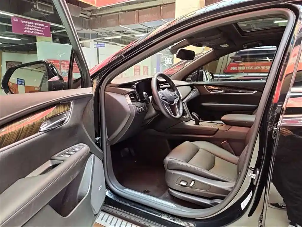 Cadillac XT5 28 E 4 WD Tech
