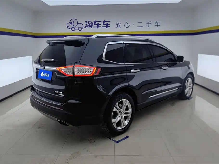 Edge EcoBoost 245 2 WD Grand Sharp 7-seat