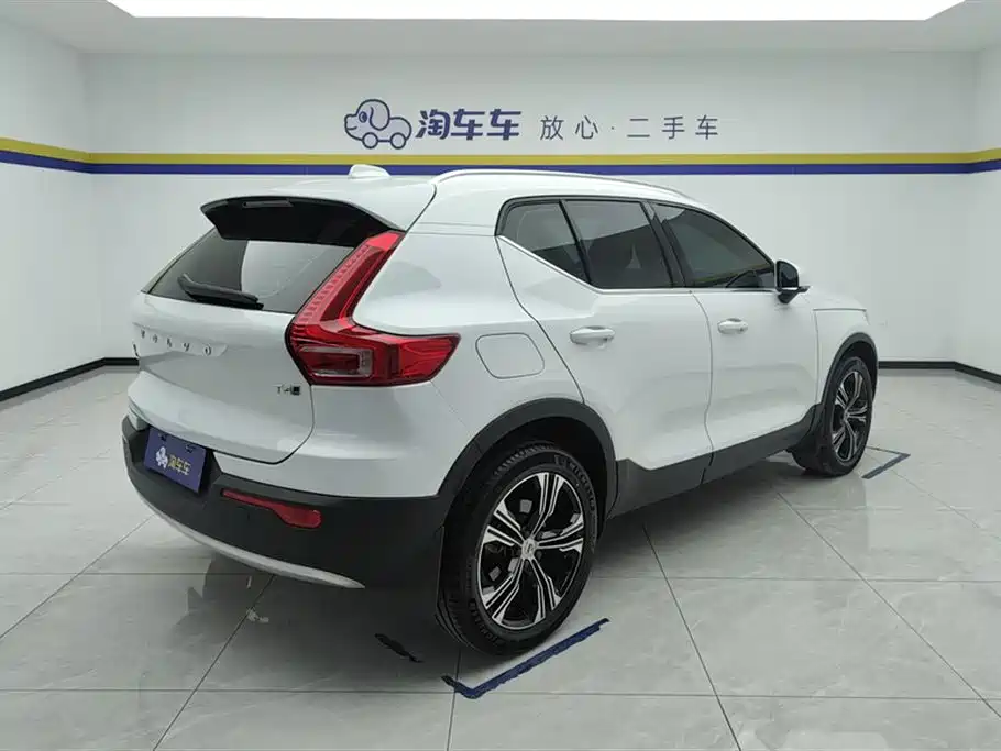 Volvo XC40 T4 4 WD Smart Vision Luxury