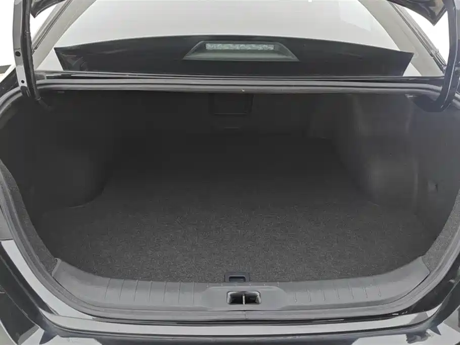 Teana Facelift 2.0 L XL Comfort