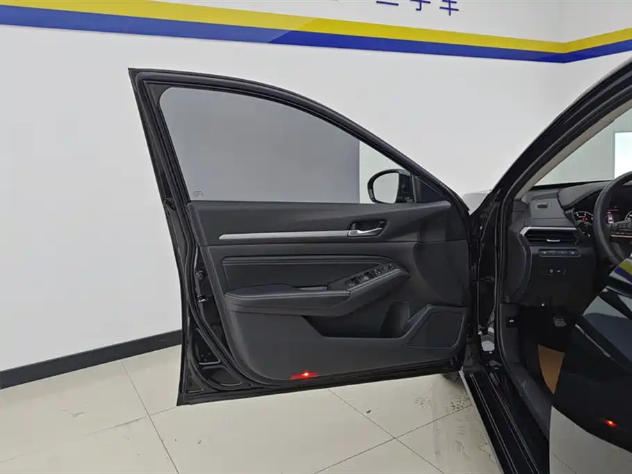 Teana Facelift 2.0 L XL Comfort