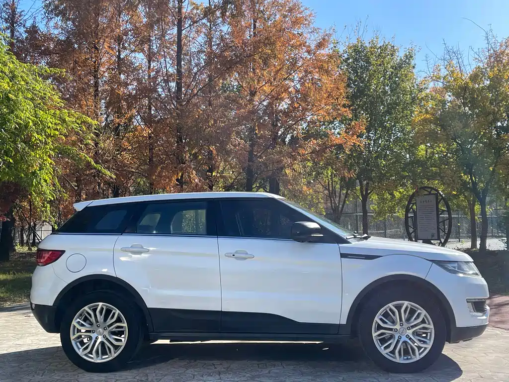 Landwind X7 2.0 T Panoramic Distinguished