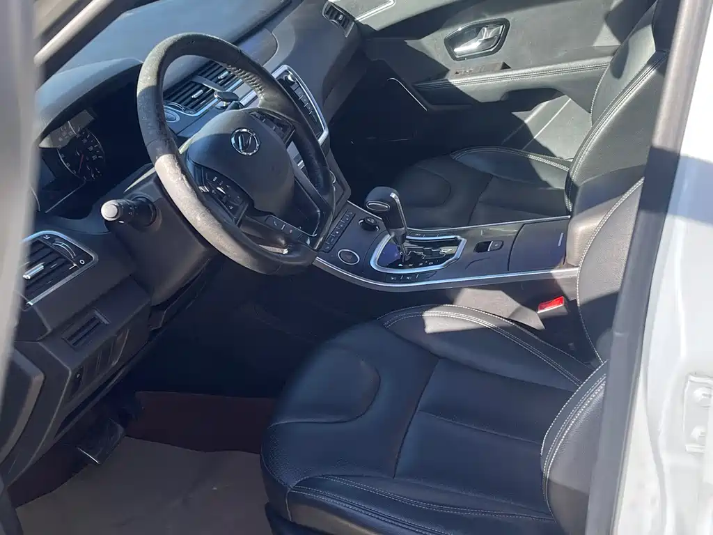 Landwind X7 2.0 T Panoramic Distinguished