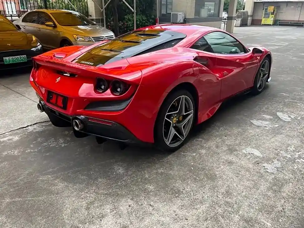 Ferrari F8 Tributo 3.9 T V8