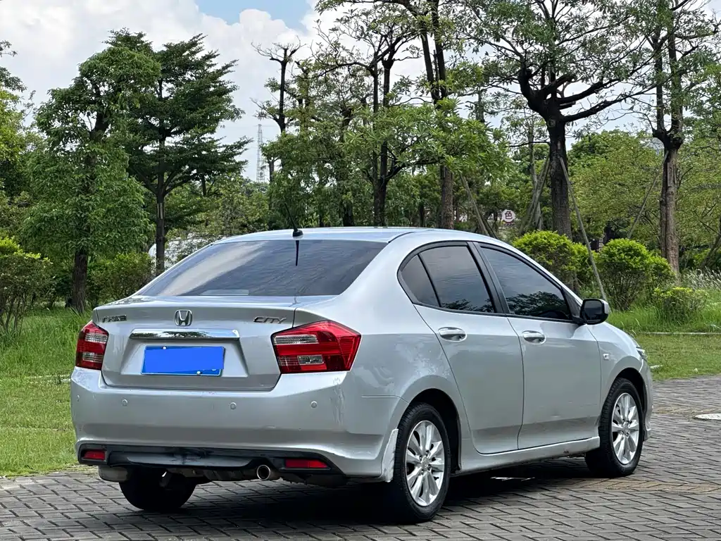 City Classic 锋范经典 2012款 1.8 L 自动豪华版
