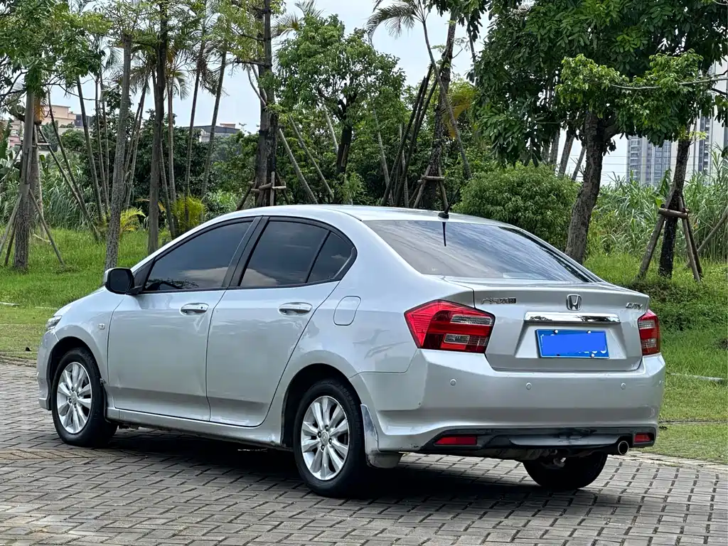 City Classic 锋范经典 2012款 1.8 L 自动豪华版